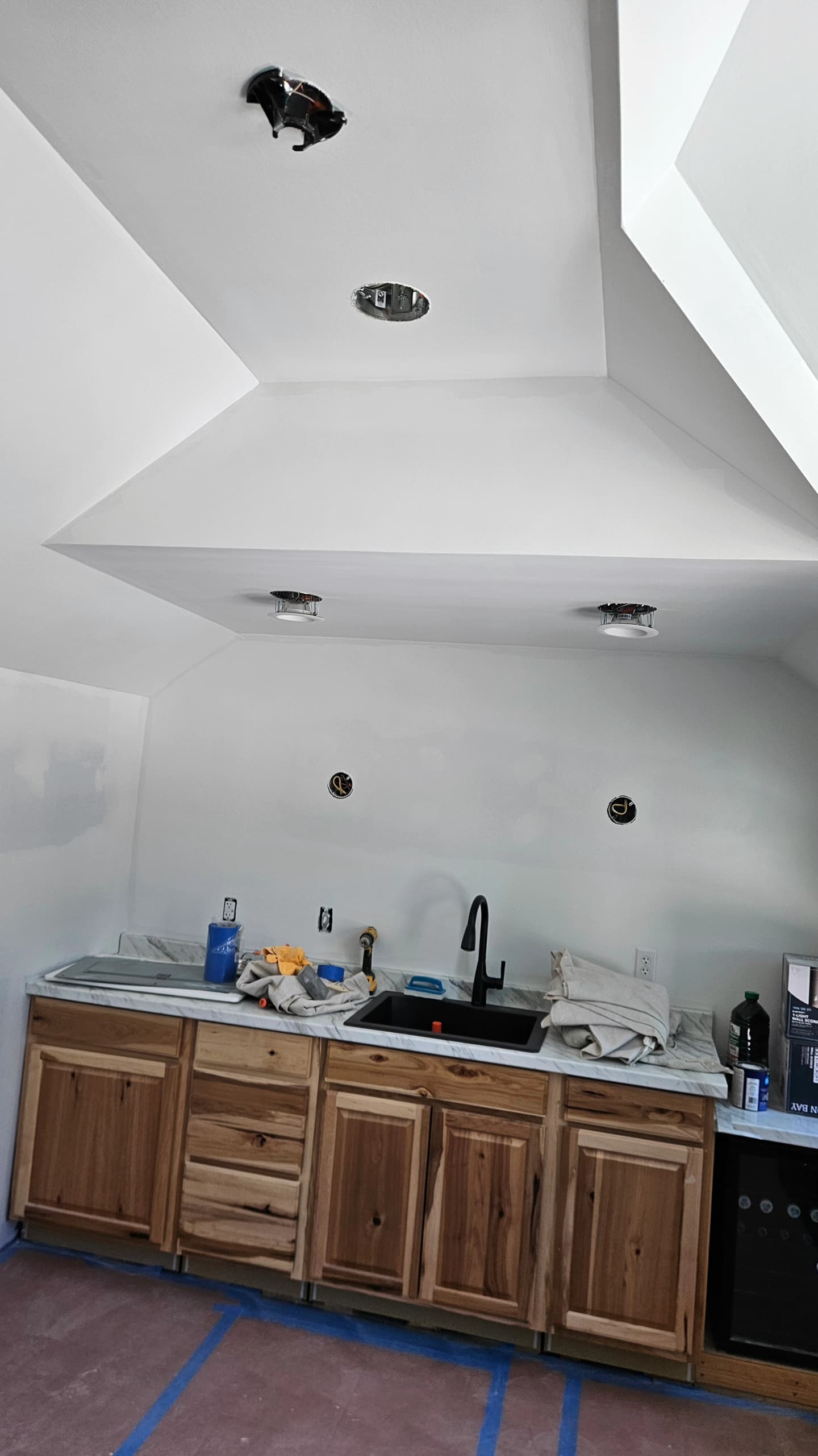 Kitchen finish with cabinets in place