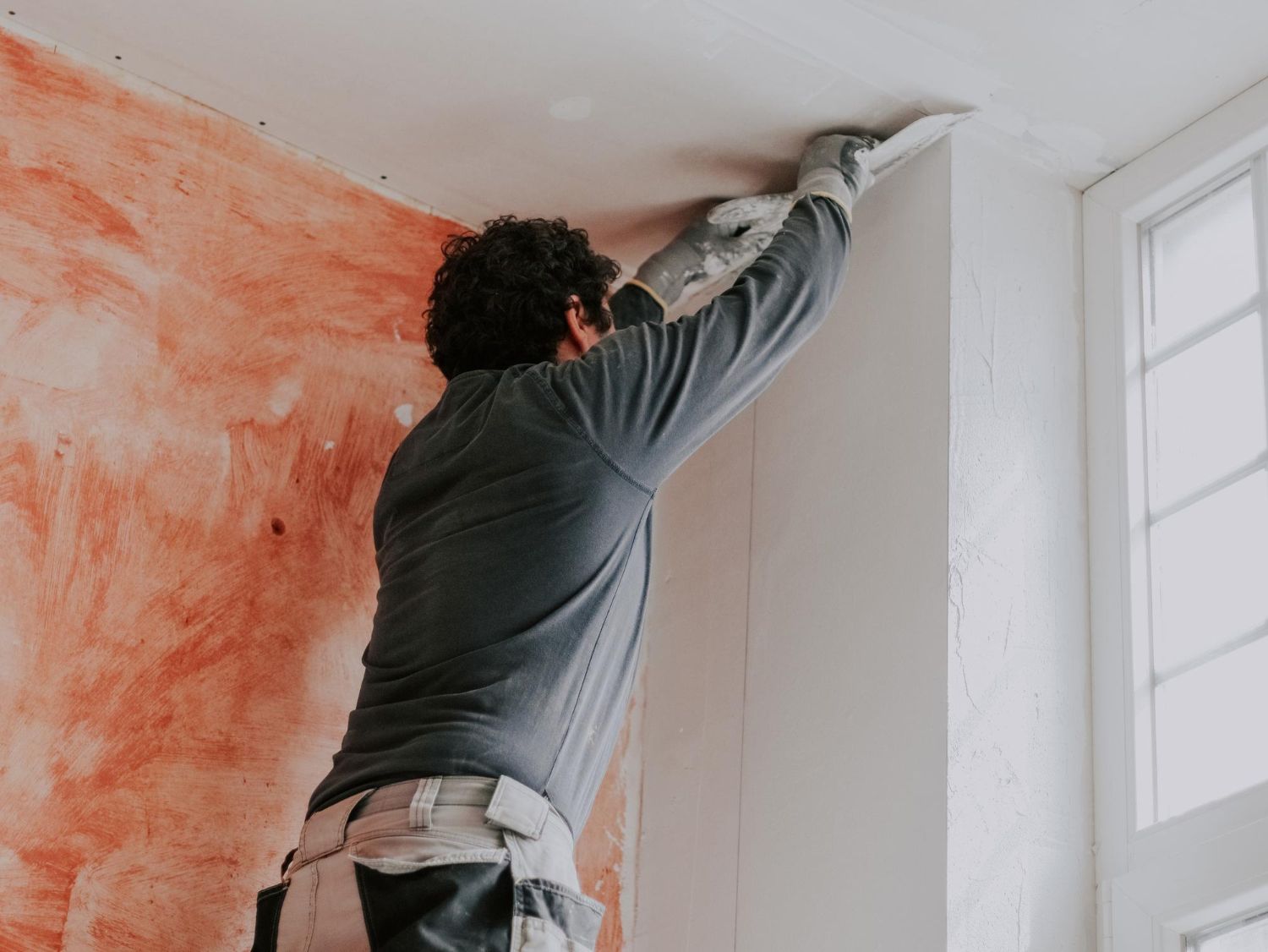 Prepping a ceiling before paint